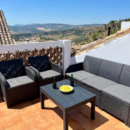 El Rincon Del Puente Nuevo Apartment